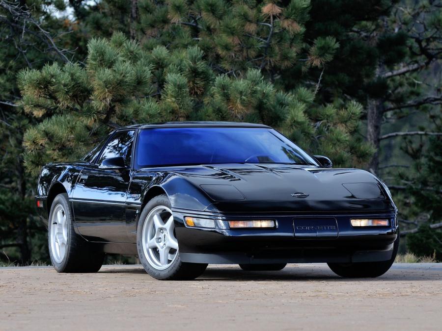  Chevrolet Corvette ZR1 Coupe 1991 года  (фото 22 из 32)